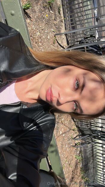 Annika Fedoro / annika.fedorov nude photo #17