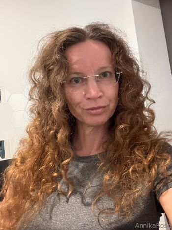 AnnikaRos / annikarose69 nude photo #38