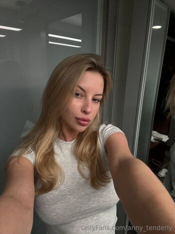 Anny / anny_tenderly nude photo #10