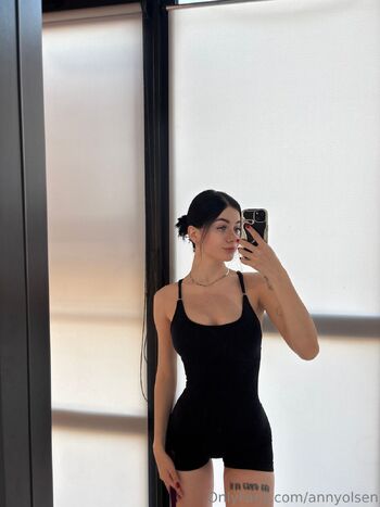 Anny Ol / annyolsen nude photo #13