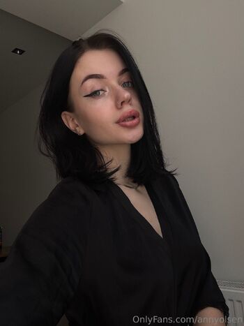 Anny Ol / annyolsen nude photo #15