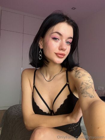 Anny Ol / annyolsen nude photo #25