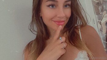 Teenage baby / anslirosie nude photo #22