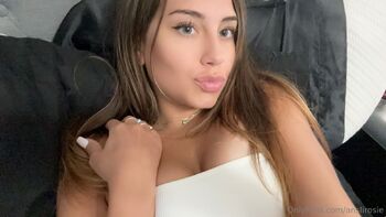 Teenage baby / anslirosie nude photo #38