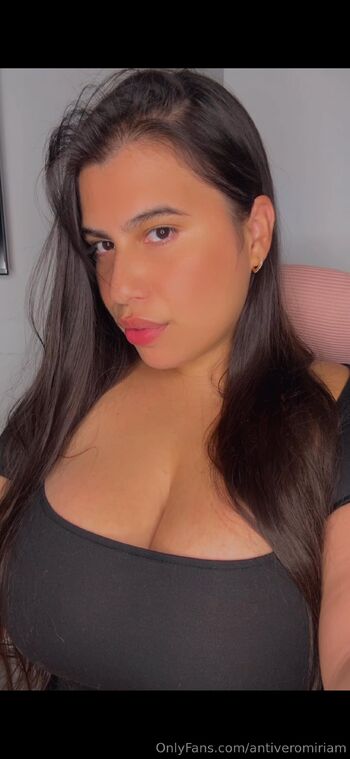 Princess / antiveromiriam nude photo #4