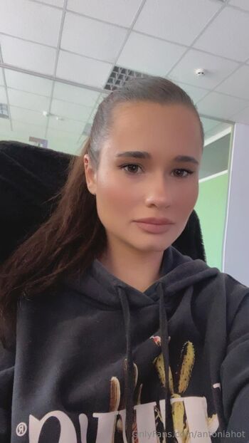 Antonia / antoniahot nude photo #7