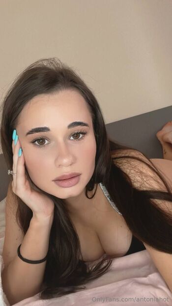 Antonia / antoniahot nude photo #10