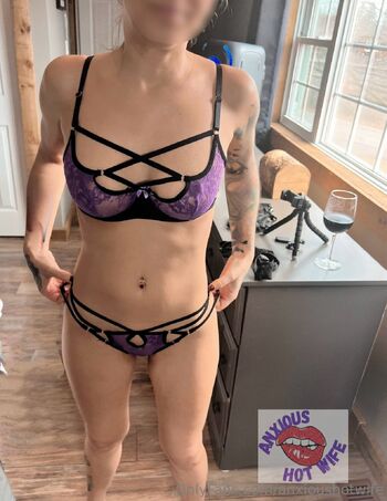 Anxious_Hot_Wif / anxioushotwife / anxious_hot_wife nude photo #3