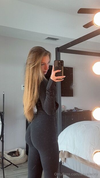 Anya / anyalacey nude photo #32