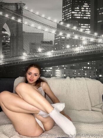 OnlyFans / anylaffytaffywonka nude photo #1