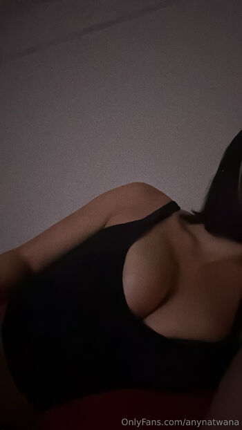 An / anynatwana / naturalwomenana nude photo #13