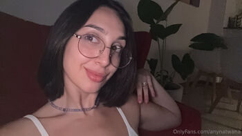 An / anynatwana / naturalwomenana nude photo #17