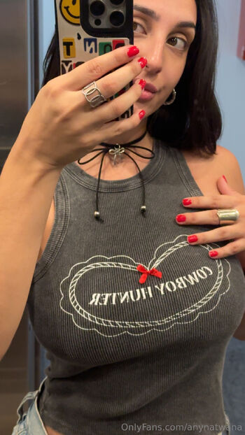 An / anynatwana / naturalwomenana nude photo #28