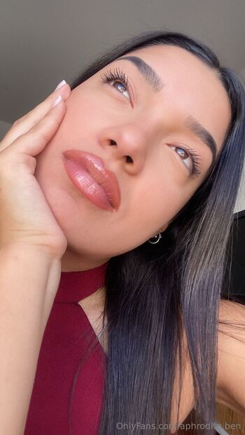 Aphrodit / aphrodite.ben nude photo #3