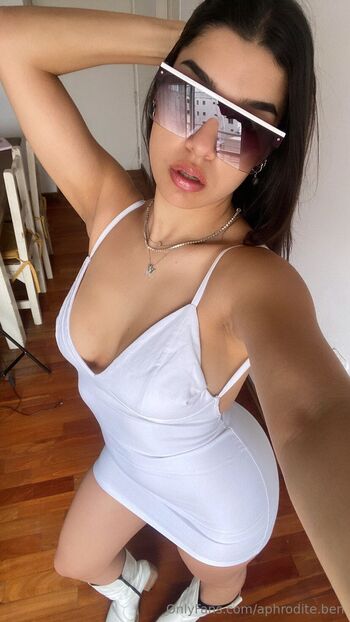 Aphrodit / aphrodite.ben nude photo #16