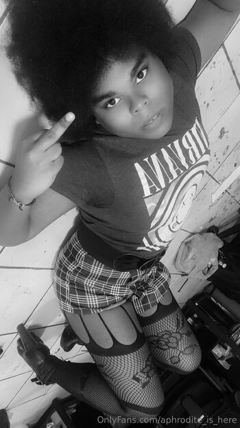 Aphrodite / aphrodite_is_here nude photo #3