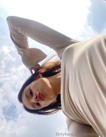 Ameliaaa Apri / april.amelia nude photo #22