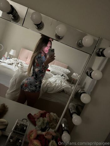 Teenie babe / aprilpaigee nude photo #20