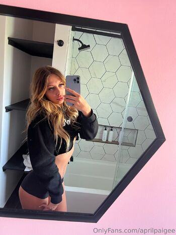 Teenie babe / aprilpaigee nude photo #29