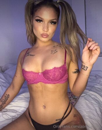 Teenie babe / aprilpaigee nude photo #30