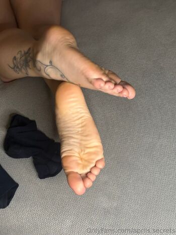 Aprils secret / aprils.secrets nude photo #1