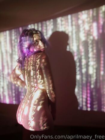 Aprils sneak pee / aprilthefreefairy nude photo #25