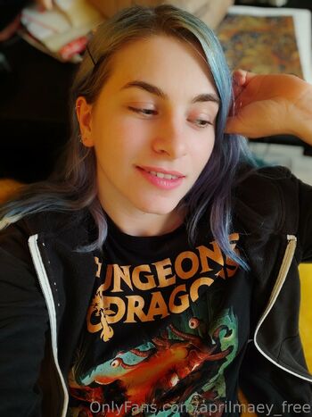 Aprils sneak pee / aprilthefreefairy nude photo #30
