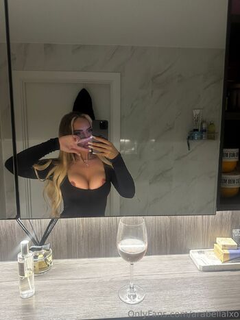 Arabella Lajares / arabellalxo nude photo #20