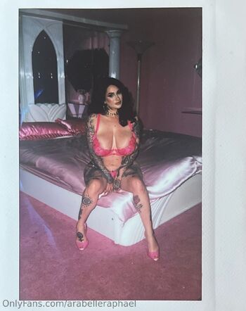 Arabelle Raphae / arabelleraphael nude photo #14
