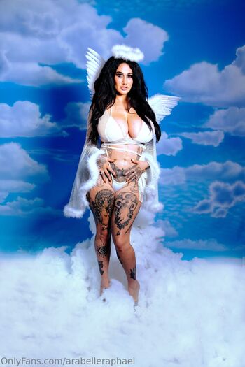 Arabelle Raphae / arabelleraphael nude photo #39