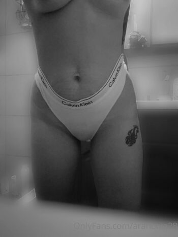 Arantxxa / arantxxa28 nude photo #12