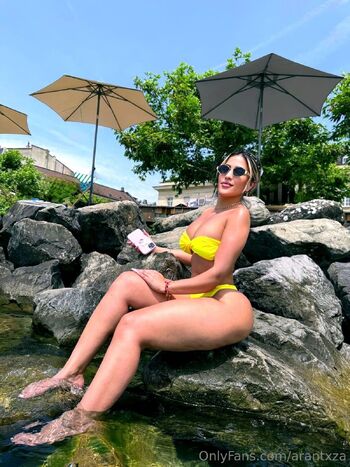 Arantx / arantxza nude photo #2