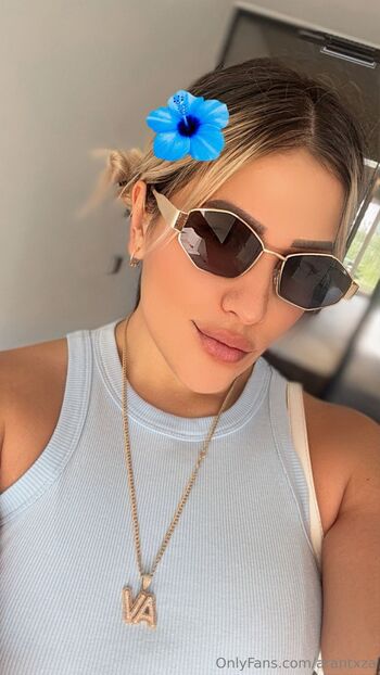 Arantx / arantxza nude photo #4