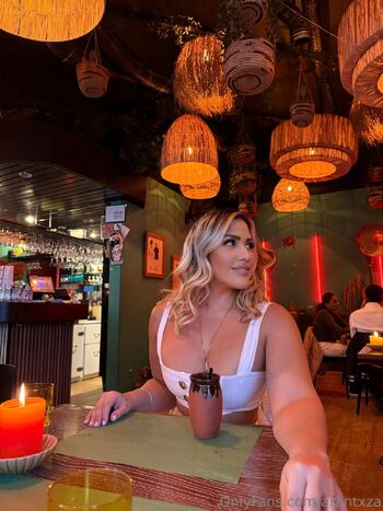 Arantx / arantxza nude photo #18