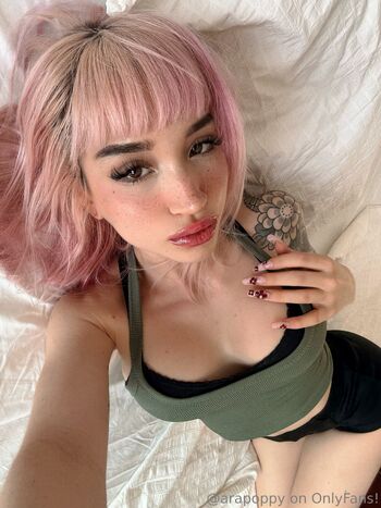 Ara / arapoppy nude photo #8