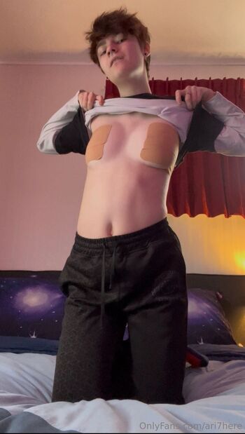 Ar / ari7here nude photo #36