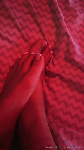 Ari Alectra FRE / arialectrafree nude photo #1