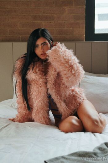 ARIAN / ariana nude photo #19