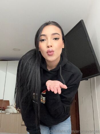 Ariana V / arianavargas nude photo #1