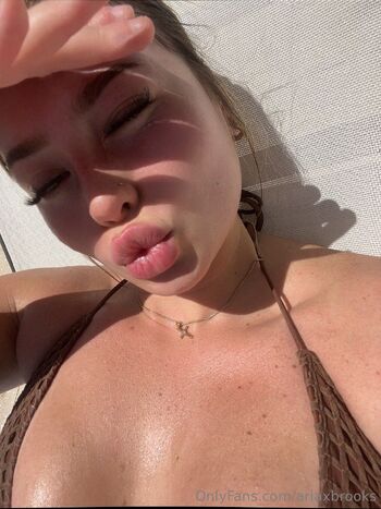 aria / ariaxbrooks nude photo #19