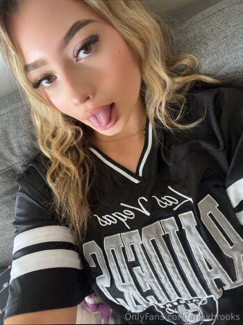 aria / ariaxbrooks nude photo #27