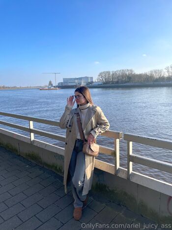 Ariel / ariel_juicy_ass nude photo #7