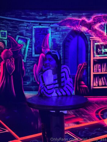 Ariel / ariel_juicy_ass nude photo #19