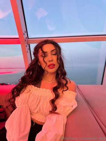 Ariel We / ariel_wet / peeariel nude photo #10