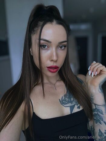 Ariel We / ariel_wet / peeariel nude photo #25