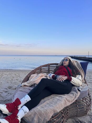 Ariel We / ariel_wet / peeariel nude photo #28