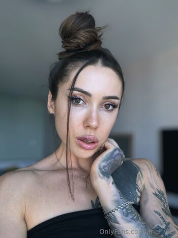 Ariel We / ariel_wet / peeariel nude photo #31