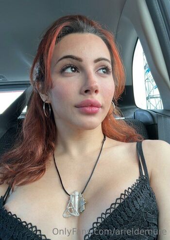 Ariel Demur / arieldemure nude photo #3
