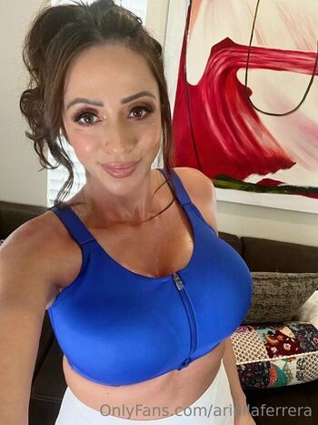 Ariella Ferrer / ariellaferrera nude photo #13