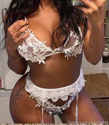 Ari Lynn (free / ariisynnfree nude photo #3